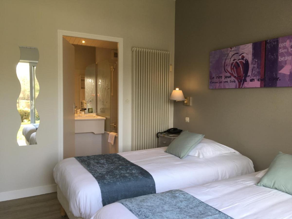 Logis Hotel Val De Vienne Le Vigeant Exterior foto